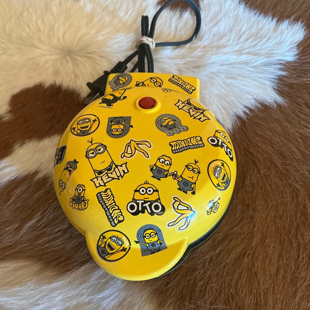 Minions Mini Waffle Maker Minion Shaped Waffle Machine
